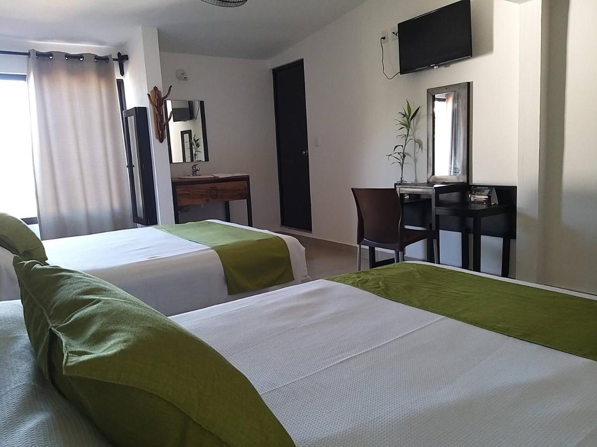 Hotel D Marco Exxpres Паленке Екстериор снимка