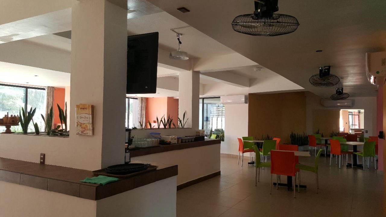 Hotel D Marco Exxpres Паленке Екстериор снимка