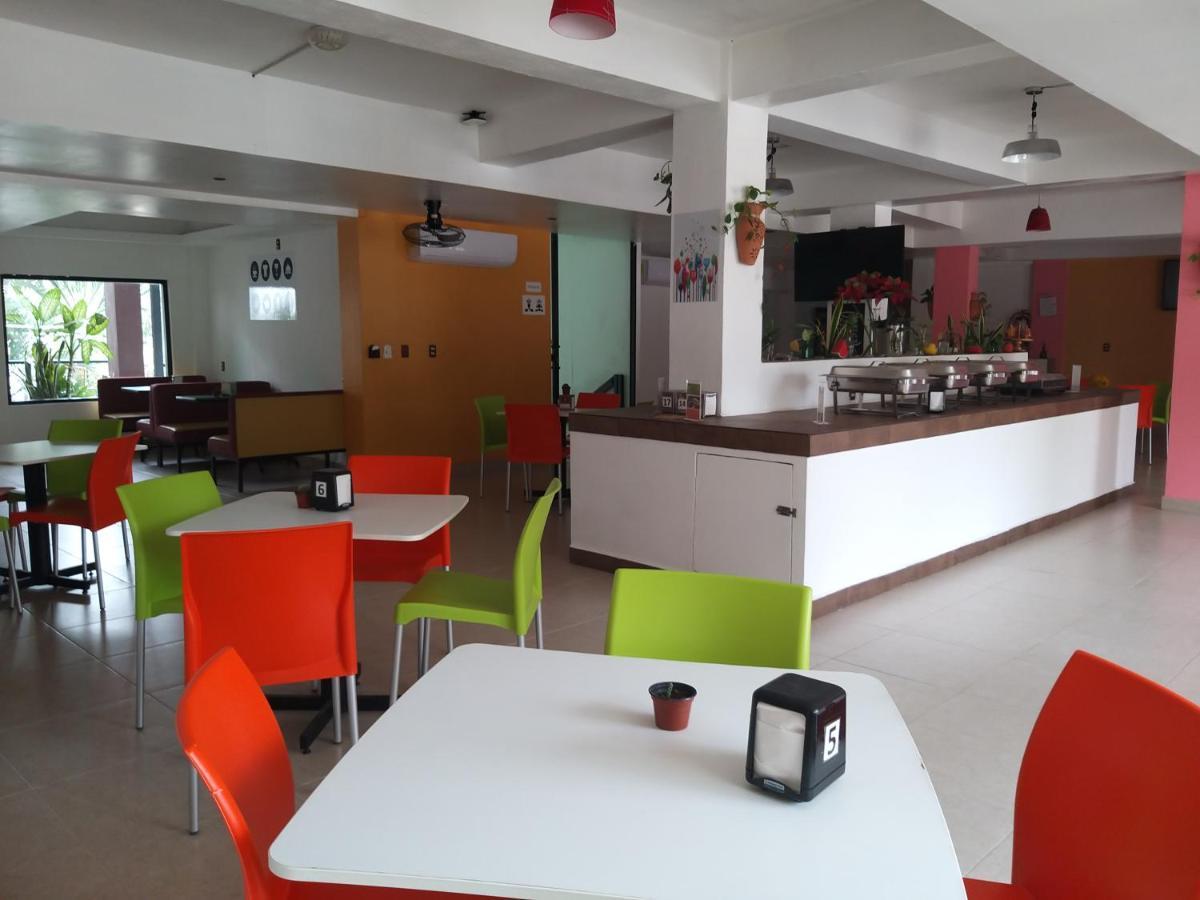 Hotel D Marco Exxpres Паленке Екстериор снимка